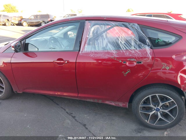 Ford FOCUS SE 2016 1FADP3K22GL310565 Image 15