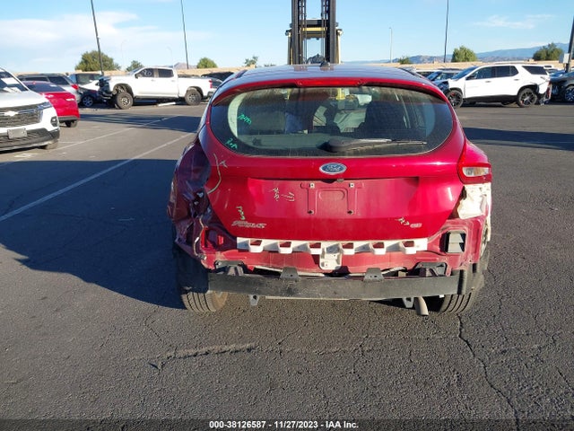 Ford FOCUS SE 2016 1FADP3K22GL310565 Image 17