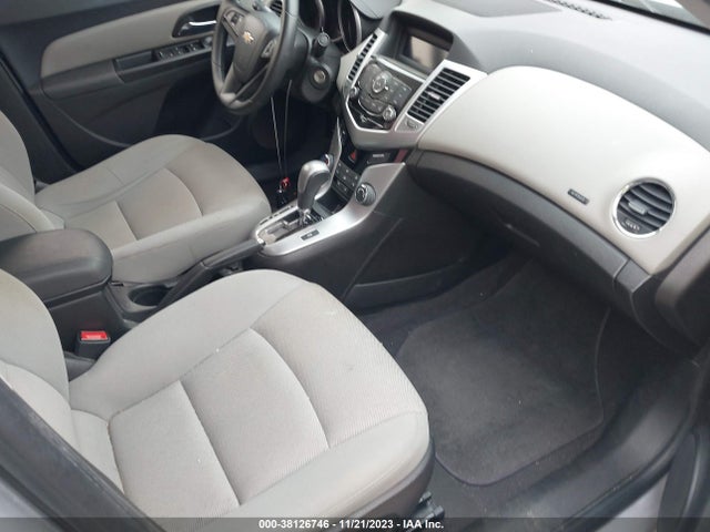 Chevrolet Cruze 1lt Auto 2015 1G1PC5SB8F7229519 Image 5