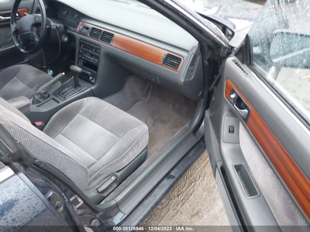 1992 ACURA VIGOR LS VIN: JH4CC2648NC006031