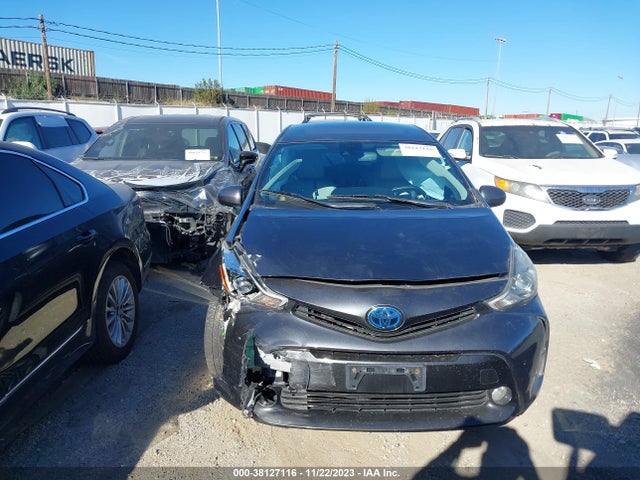 Toyota Prius V Five 2015 JTDZN3EU5FJ030006 Image 12