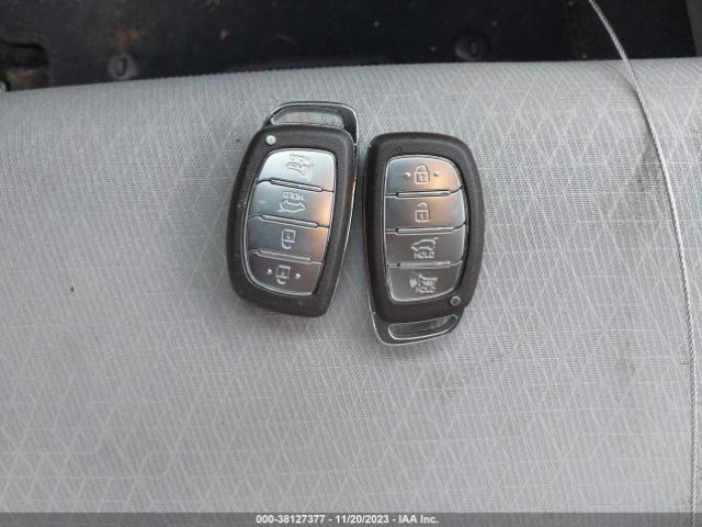 KM8J3CA22HU364062 Hyundai Tucson Sport