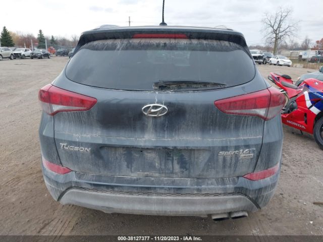 KM8J3CA22HU364062 Hyundai Tucson Sport