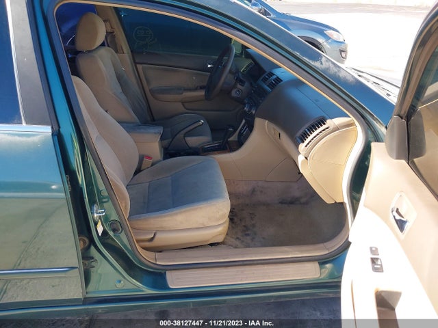 2003 HONDA ACCORD 2.4 EX VIN: JHMCM56673C070803