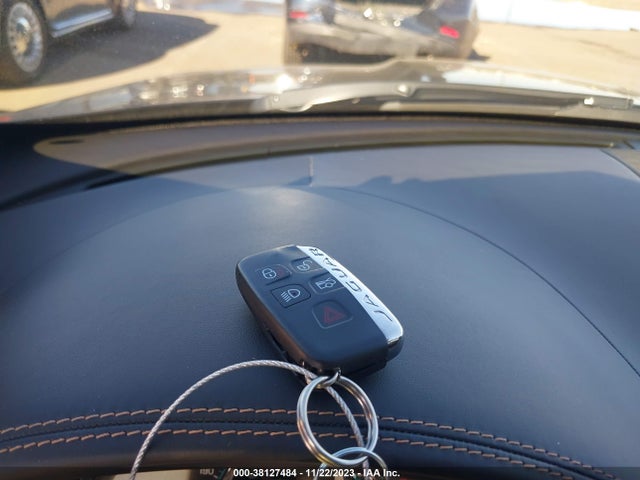 2014 JAGUAR XF SAJWA0EX7E8U18711 Photo 10