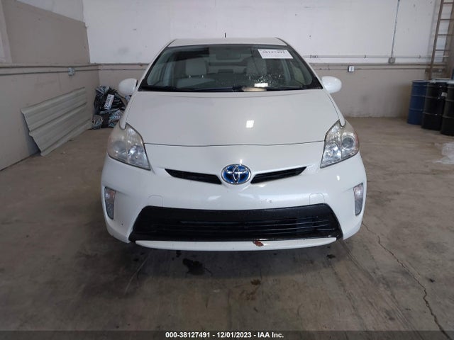 Toyota Prius Two 2015 JTDKN3DU0F0458705 Image 28