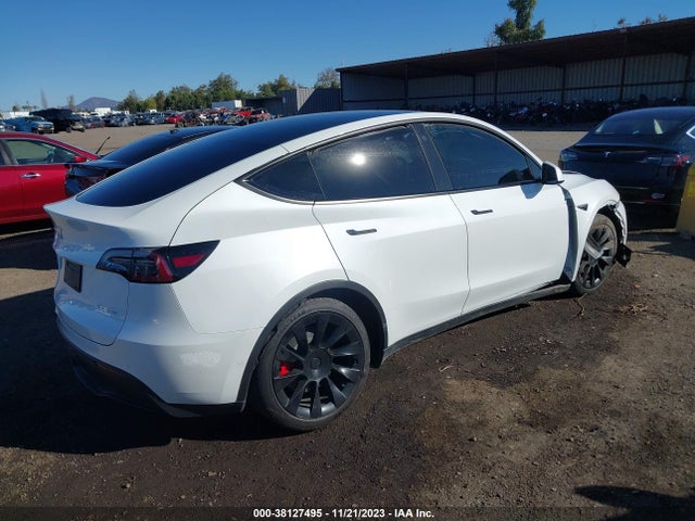 2021 TESLA MODEL Y 5YJYGDEE1MF296602 Photo 3