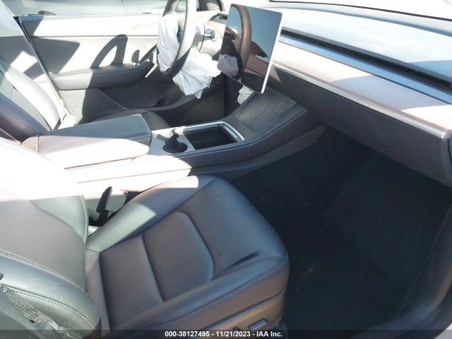 2021 TESLA MODEL Y 5YJYGDEE1MF296602 Photo 4