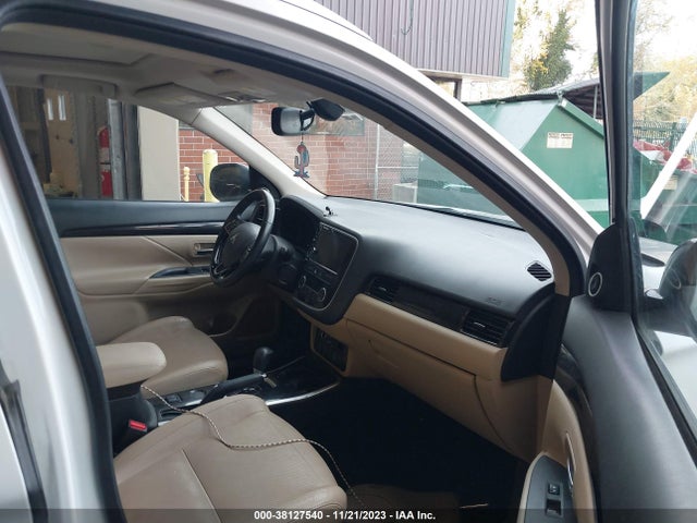 2017 MITSUBISHI OUTLANDER SEL VIN: JA4AD3A37HZ014448