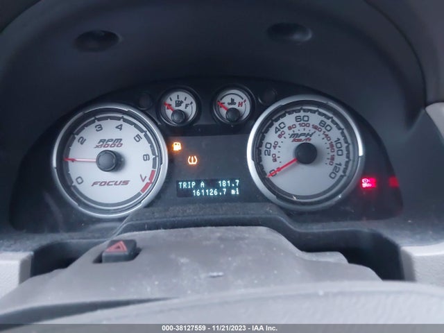 2011 FORD FOCUS SE VIN: 1FAHP3FN2BW150894