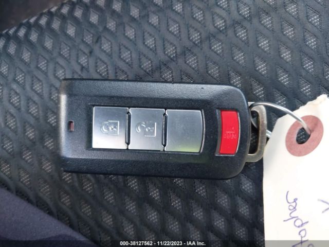 2017 MITSUBISHI OUTLANDER JA4AZ3A3XHZ051737 Photo 10