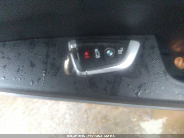 BMW 330i Xdrive 2019 WBA5R7C5XKFH16187 Image 11