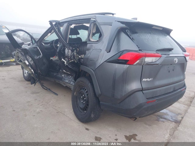 Toyota RAV4 LE 2020 2T3H1RFV0LC046758 Image 3