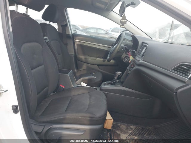 2018 HYUNDAI ELANTRA SEL VIN: 5NPD84LF5JH216495