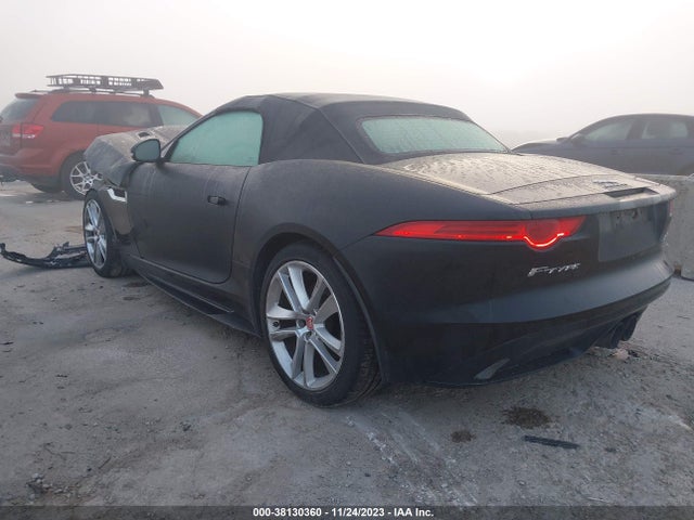 2017 JAGUAR F-TYPE SAJWJ6FV6H8K41962 Photo 2