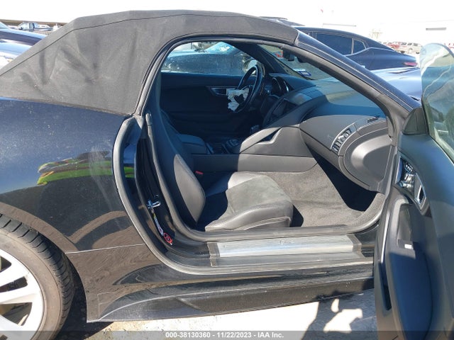 2017 JAGUAR F-TYPE SAJWJ6FV6H8K41962 Photo 4