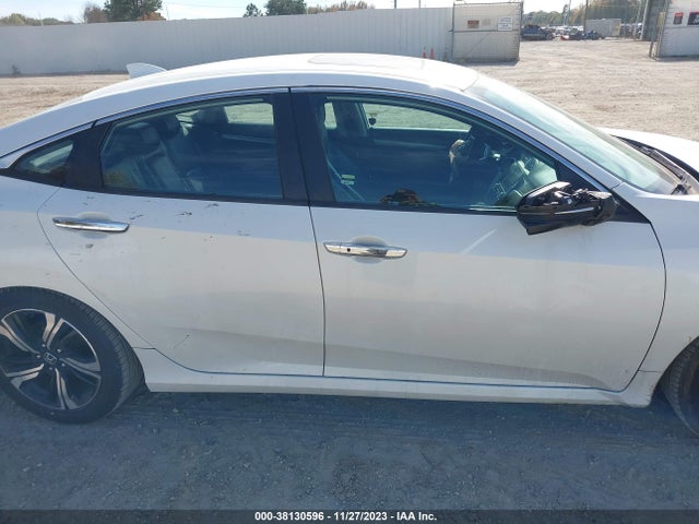 Honda Civic Touring 2017 19XFC1F92HE018726 Image 13