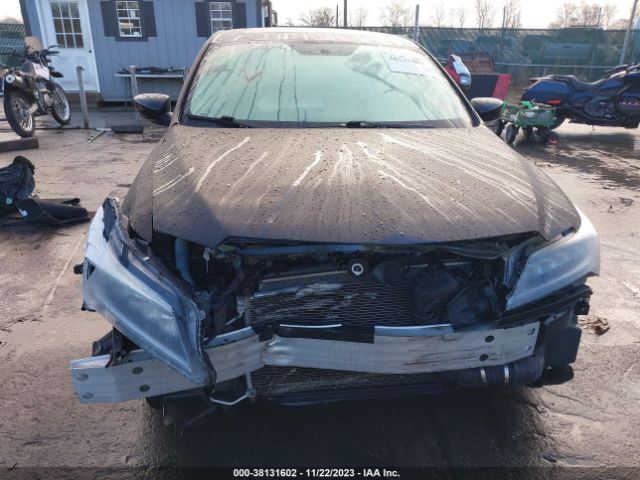 19UDE2F38JA006738 Acura Ilx Acurawatch Plus Package