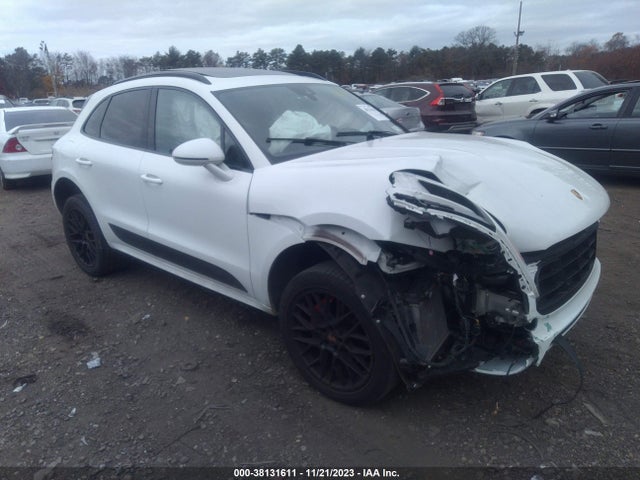 2018 PORSCHE MACAN WP1AG2A54JLB65313 Photo 0