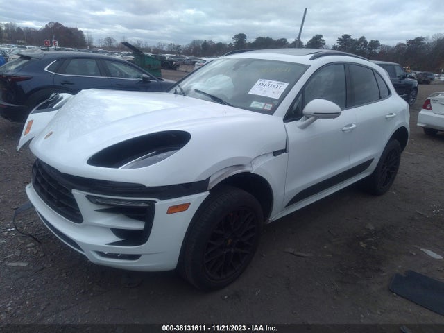 2018 PORSCHE MACAN WP1AG2A54JLB65313 Photo 1