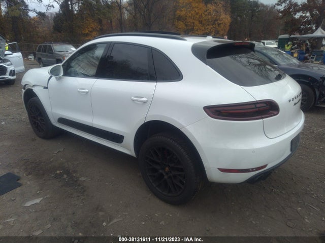 2018 PORSCHE MACAN WP1AG2A54JLB65313 Photo 2