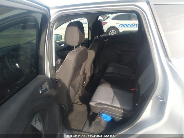 38131615 :رقم المزاد ، 1FMCU0GX0EUB97297 vin ، 2014 Ford Escape Se مزاد بيع