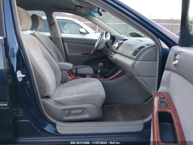2002 TOYOTA CAMRY XLE VIN: 4T1BE32K52U520079