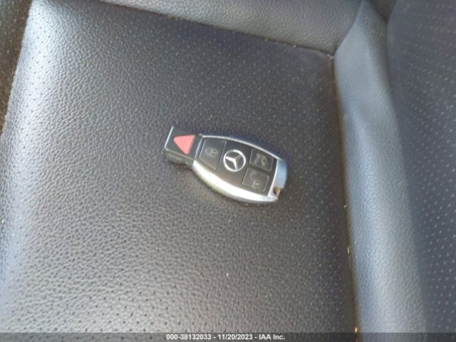 WDCGG8JB5FG402860 Mercedes-Benz Glk 350 4matic