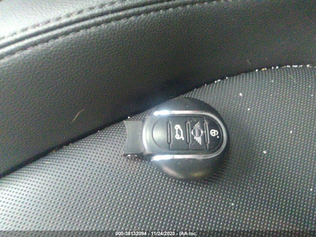 2019 MINI COUNTRYMAN WMZYT5C57K3E62879 Photo 10