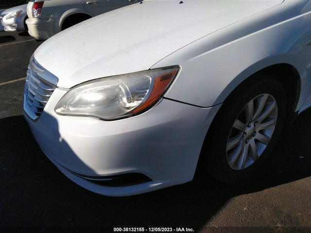 Aukcja sprzedaży 2013 Chrysler 200 Touring, vin: 1C3CCBBG9DN527638, numer aukcji: 38132155
