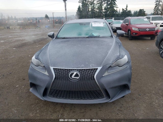 38132382 :رقم المزاد ، JTHBE1D23F5019504 vin ، 2015 Lexus Is 350 مزاد بيع