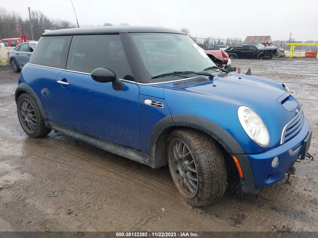 2006 MINI COOPER S WMWRE33526TN26359 Photo 0