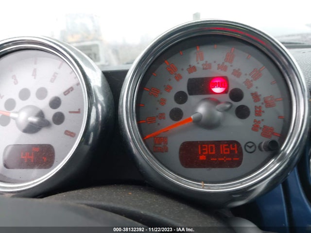 2006 MINI COOPER S WMWRE33526TN26359 Photo 6