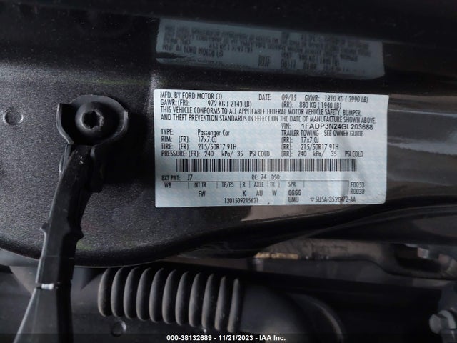 2016 FORD FOCUS TITANIUM VIN: 1FADP3N24GL203688
