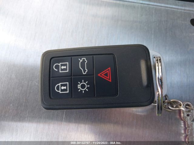 YV140MEL1J2380025 Volvo V60 T5 Dynamic