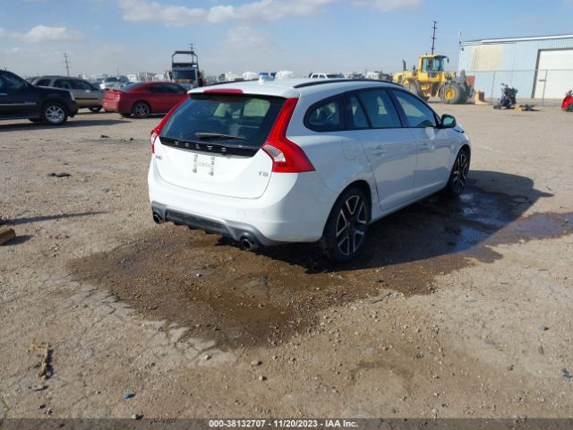 YV140MEL1J2380025 Volvo V60 T5 Dynamic