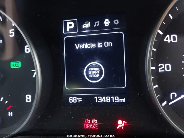 2017 HYUNDAI ELANTRA LIMITED VIN: 5NPD84LF3HH086632