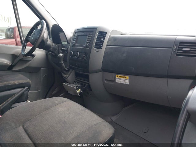 Mercedes-Benz Sprinter 2500 2014 WD3PE8DCXE5834977 Image 5