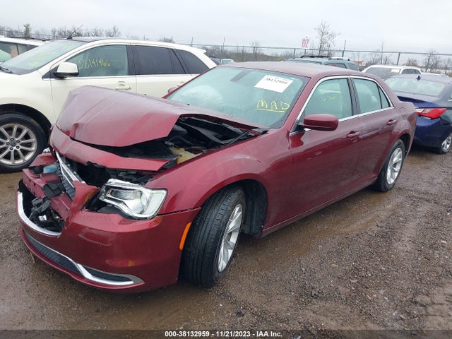 Chrysler 300 Limited 2015 2C3CCAAG1FH829903 Image 2