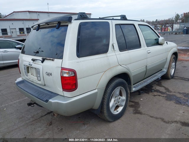 2002 INFINITI QX4 LUXURY VIN: JNRDR09X02W211545