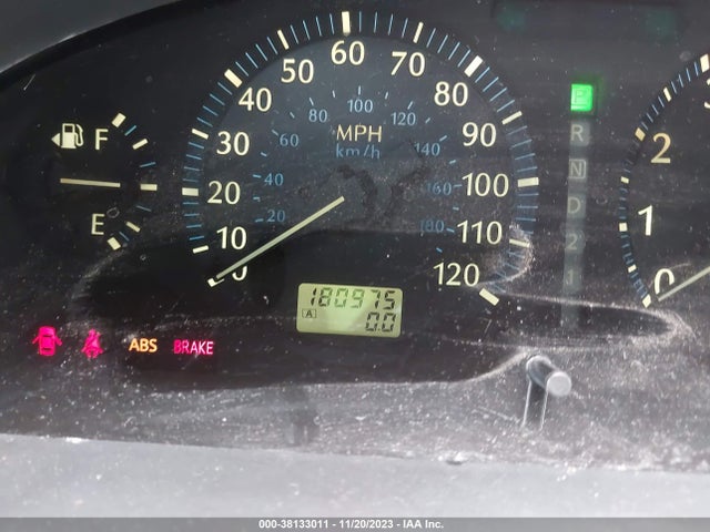 2002 INFINITI QX4 LUXURY VIN: JNRDR09X02W211545