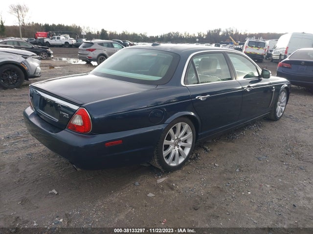 2008 JAGUAR XJ SAJWA82B48SH24850 Photo 3