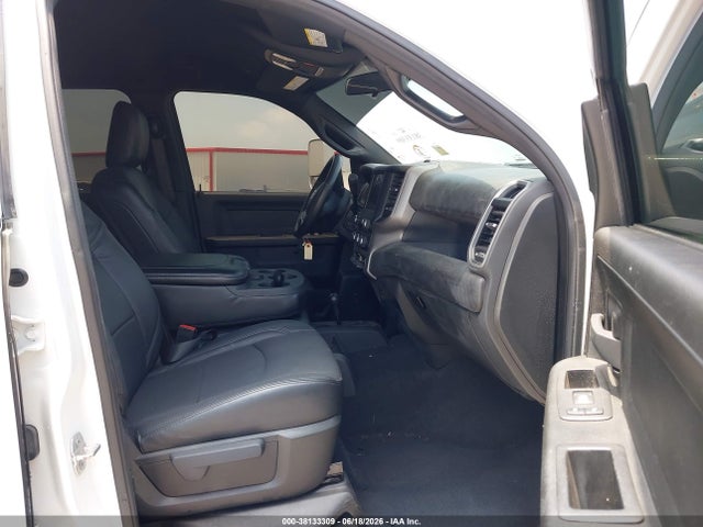 38133309 :رقم المزاد ، 3C6UR5CL9NG108573 vin ، 2022 Ram 2500 Tradesman  4x4 6'4 Box مزاد بيع
