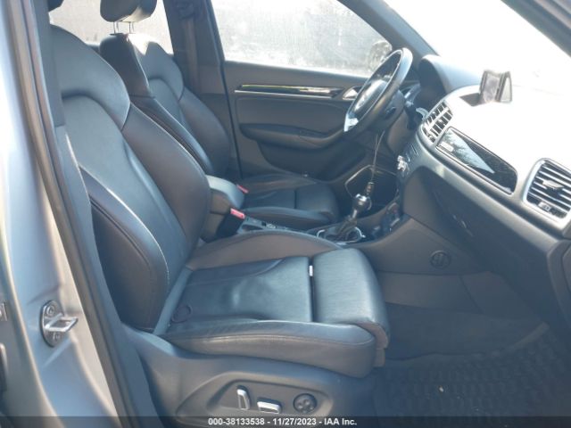 WA1JCCFS5JR033346 Audi Q3 2.0t Sport Premium/2.0t Premium