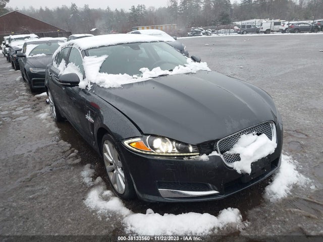 2013 JAGUAR XF SAJWJ0EF2D8S82218 Photo 0
