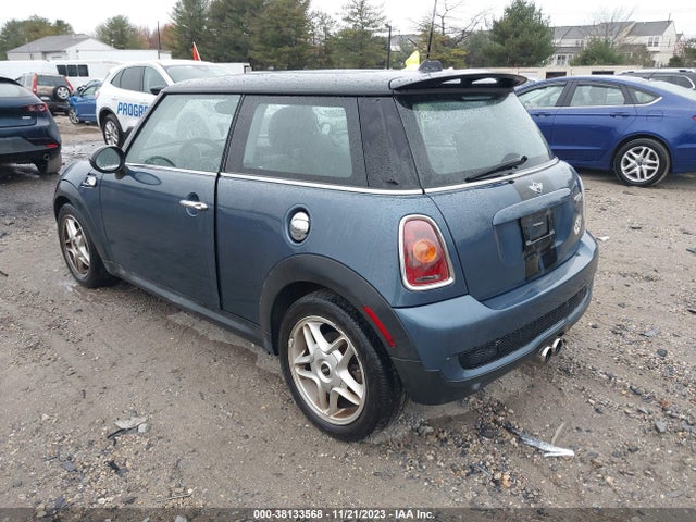 2009 MINI COOPER S WMWMF73559TT99433 Photo 2