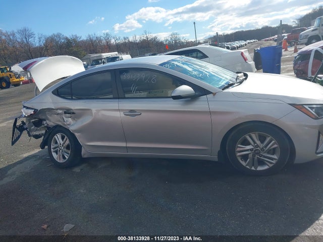 2019 HYUNDAI ELANTRA SEL VIN: 5NPD84LFXKH454277