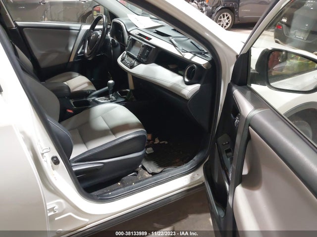 Toyota Rav4 Limited 2016 JTMDFREV9GD186701 Image 5