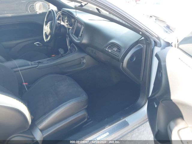 2021 DODGE CHALLENGER 2C3CDZBT7MH623912 Photo 4