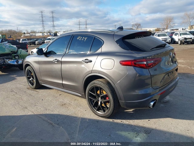 ZASPAKBN2M7D08209 Alfa Romeo Stelvio Ti Awd